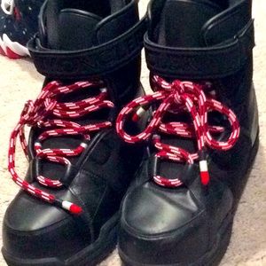 Monocler snow boots